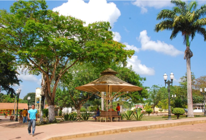 PORQUE ANUNCIAR EM OUTDOOR EM SENADOR GUIOMARD ?