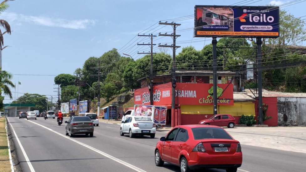 Iluminando sua Marca com Painéis de LED de Ruas no Norte do Brasil!