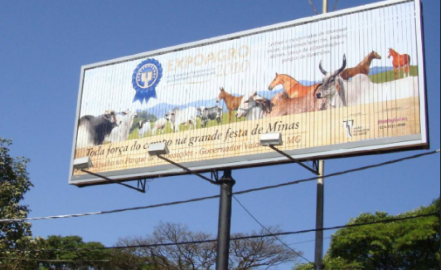 ANUNCIAR EM PAINEL TRIEDRO EM MANAUS